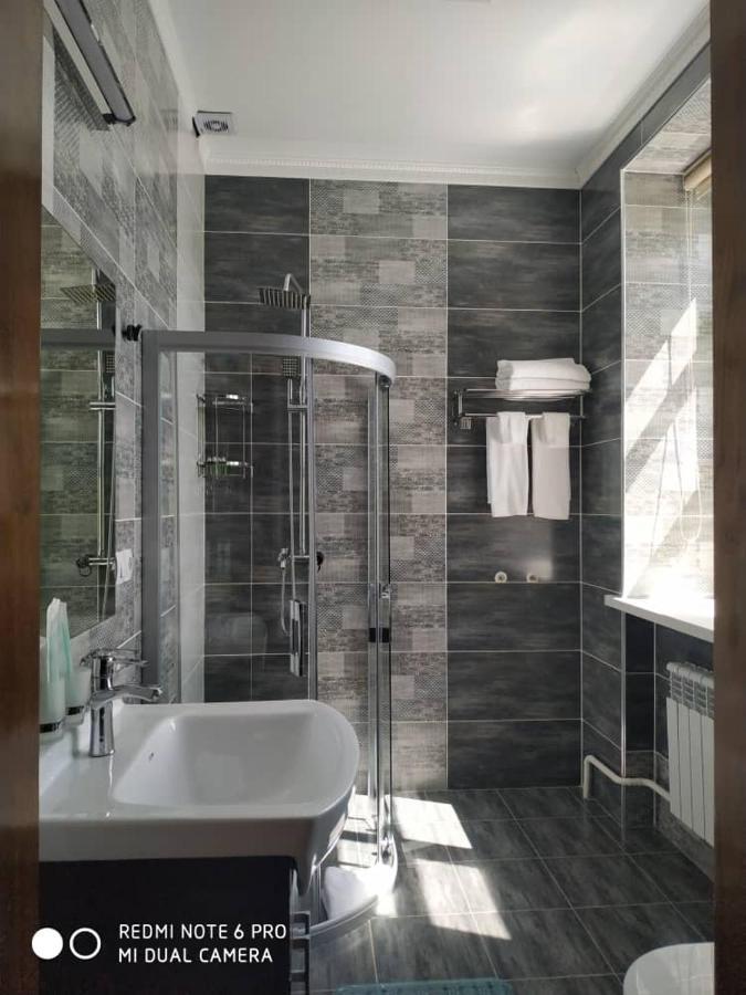 Kok-Art Hotel Jalal-Abad Dış mekan fotoğraf